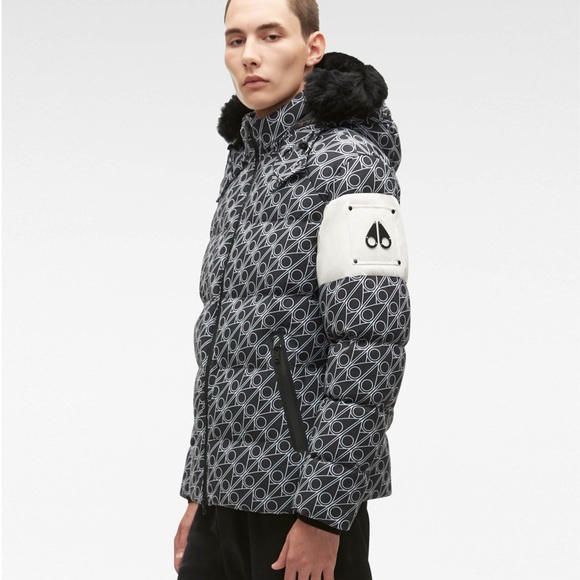 MOOSE KNUCKLES SHEARLING PRINTED STRIVERS ROW JACKET - Picture 1 of 15